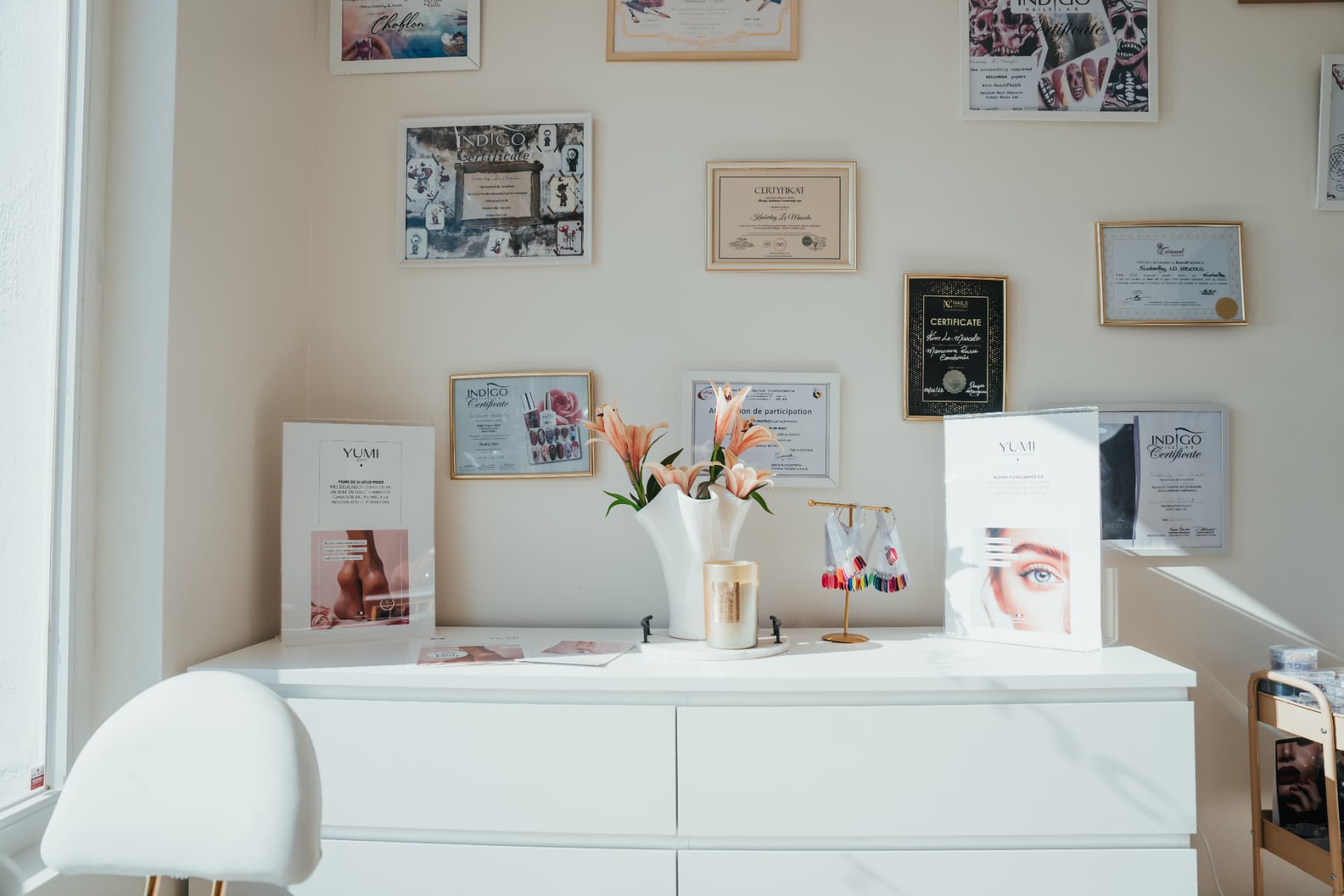 Interior de Osmose Beauty Lab, estudio boutique en Sabinillas